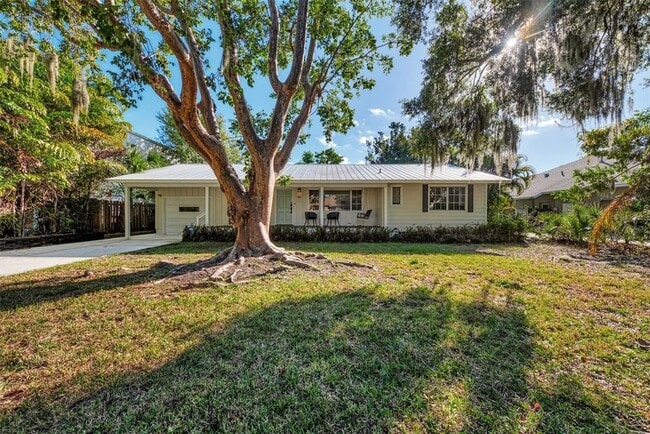 property at 1726 Floyd St