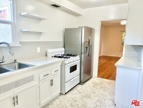 2334 Keeler St in Burbank, CA - Building Photo - Building Photo