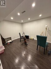15 Mary Elizabeth Crescent in Markham, ON - Building Photo - Building Photo