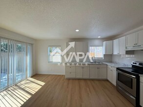 7026 Settlers Ridge in San Antonio, TX - Foto de edificio - Building Photo