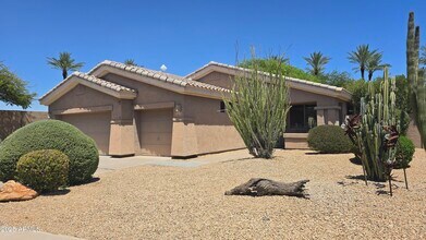 14654 W Avalon Dr in Goodyear, AZ - Building Photo - Building Photo