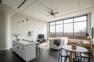 The Goodrich in Akron, OH - Foto de edificio - Building Photo