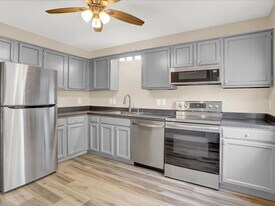 809 Old Silver Spring Rd in Mechanicsburg, PA - Building Photo