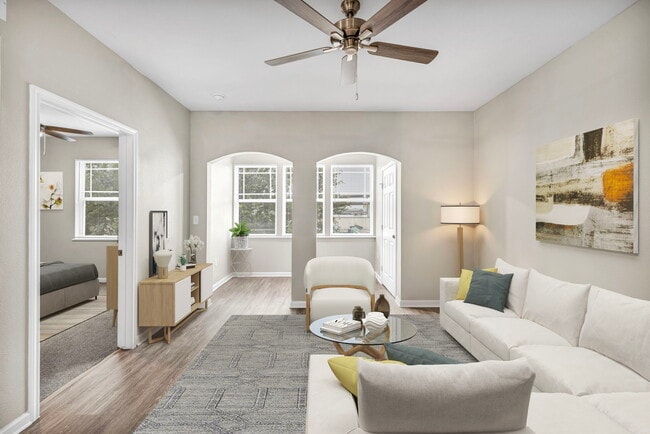Arbors at Creekside Apartments in Austin, TX - Foto de edificio - Building Photo