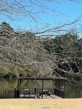 301 Beaver Lake Cir in Texarkana, TX - Foto de edificio - Building Photo