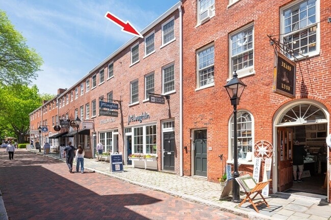 property at 4 Inn St