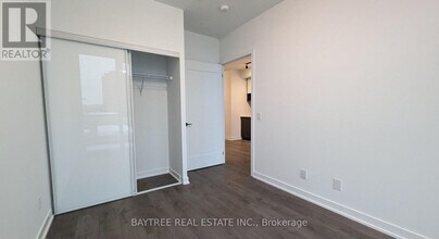 5 Defries St in Toronto, ON - Building Photo - Building Photo