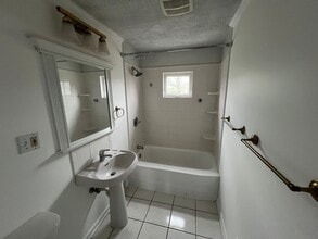 1625 Rita Rd in Vestal, NY - Building Photo - Building Photo