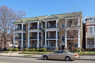 2516 W Grace St in Richmond, VA - Building Photo - Building Photo