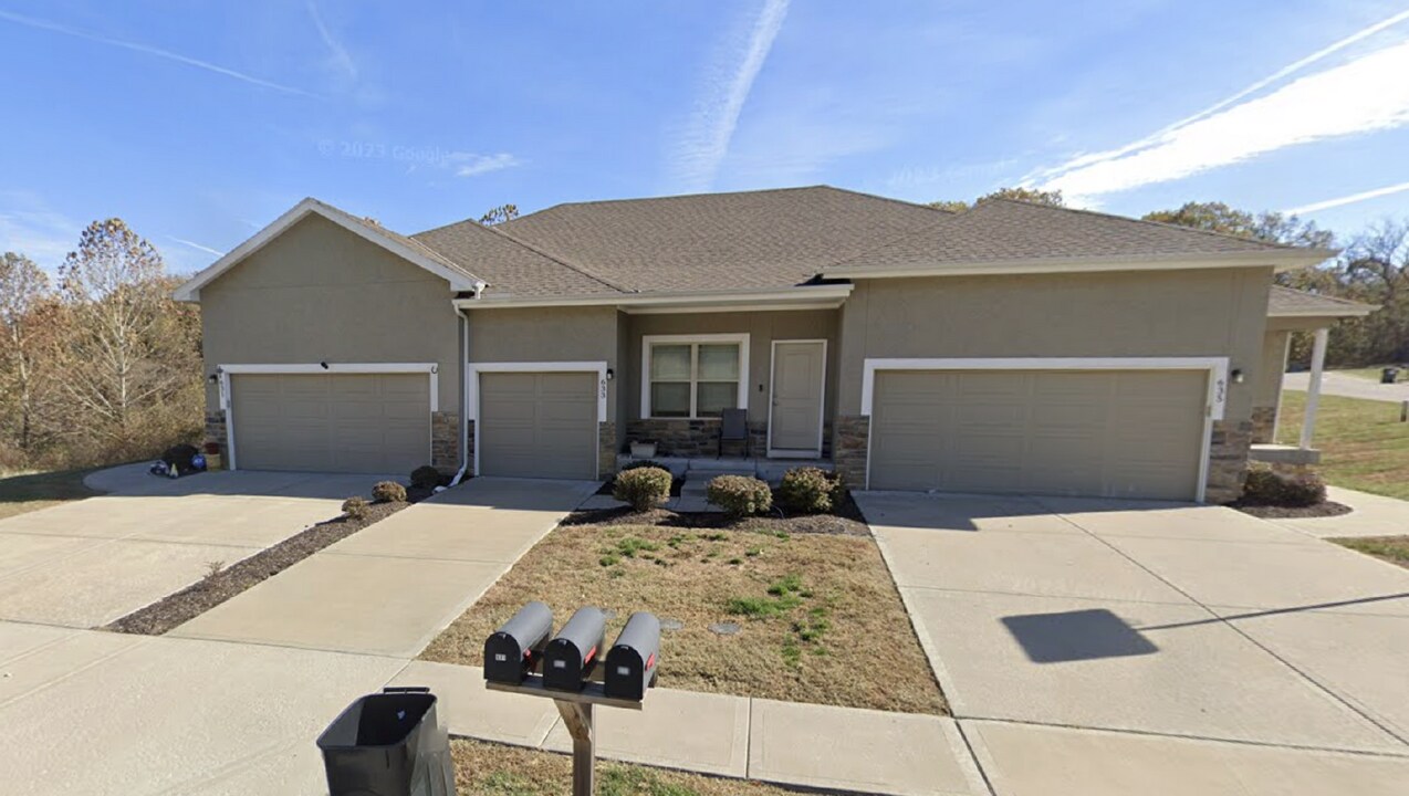 633 N 74 St in Kansas City, KS - Building Photo