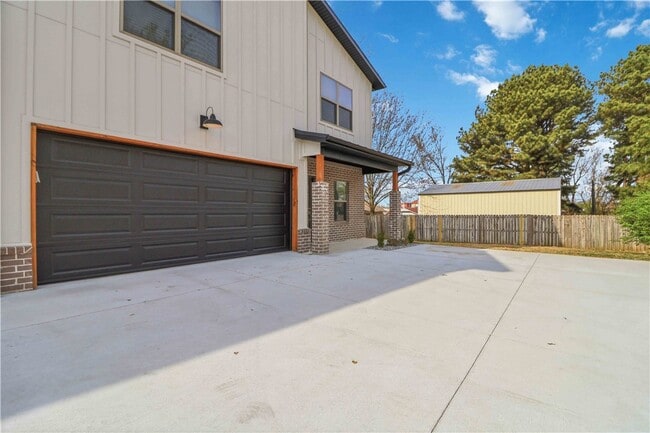 3406 SE K St in Bentonville, AR - Building Photo - Building Photo