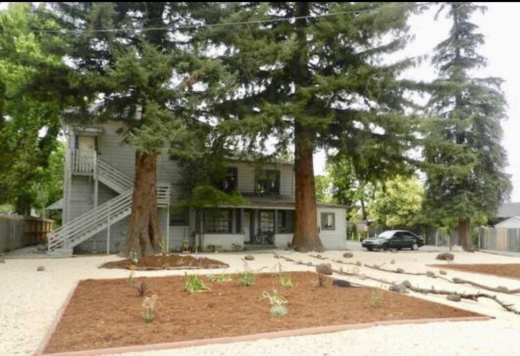 1050 Central Ave in Napa, CA - Building Photo