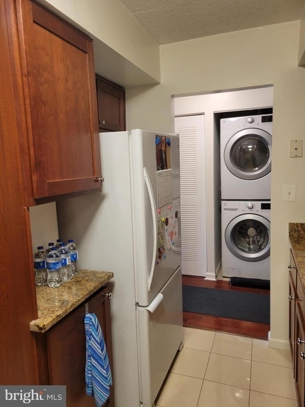 2230 George C Marshall Dr, Unit 304 in Falls Church, VA - Building Photo - Building Photo