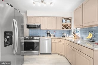 4671 34th St S in Arlington, VA - Building Photo - Building Photo