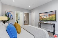 901 S Gramercy Dr in Los Angeles, CA - Building Photo - Building Photo