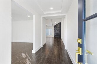 2410 Del Norte St in Houston, TX - Building Photo - Building Photo