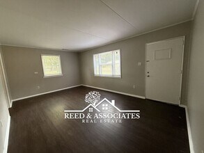 7749 Admiral Rd in Millington, TN - Building Photo - Building Photo