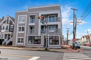 862 E Jersey St, Unit 5 in Elizabeth, NJ - Building Photo