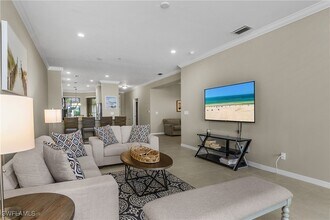 9373 Pocida Ct in Naples, FL - Building Photo - Building Photo