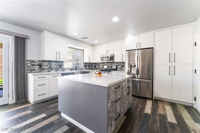 property at 3213 Brautigan Ct