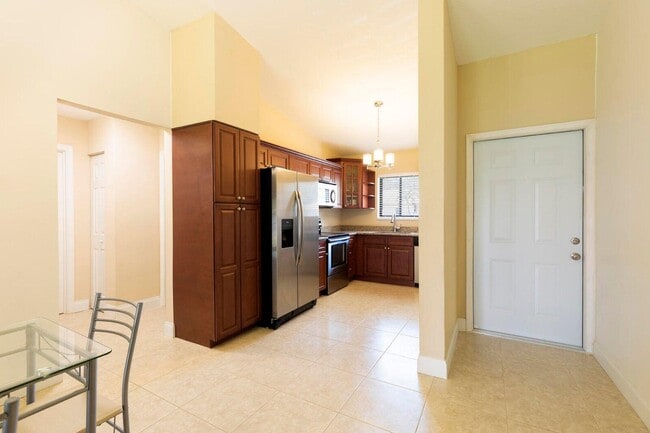 property at 321 Olivewood Pl
