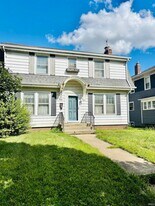 2008 N Anthony Blvd in Fort Wayne, IN - Building Photo