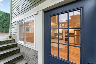 5523 Woodlawn Ave N in Seattle, WA - Building Photo - Building Photo