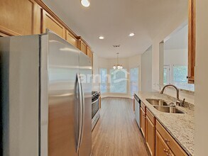 77 Bedford Park Dr in Newnan, GA - Building Photo - Building Photo