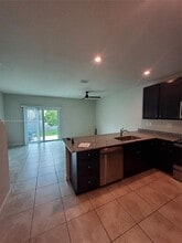 1085 NW 4th Ter in Florida City, FL - Building Photo - Building Photo