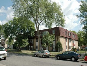 Pleasant Apartments in Minneapolis, MN - Foto de edificio - Building Photo