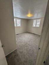 1313 SW Clontarf St in Topeka, KS - Building Photo - Building Photo