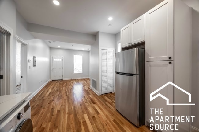 1846 W 18th St in Chicago, IL - Foto de edificio - Building Photo