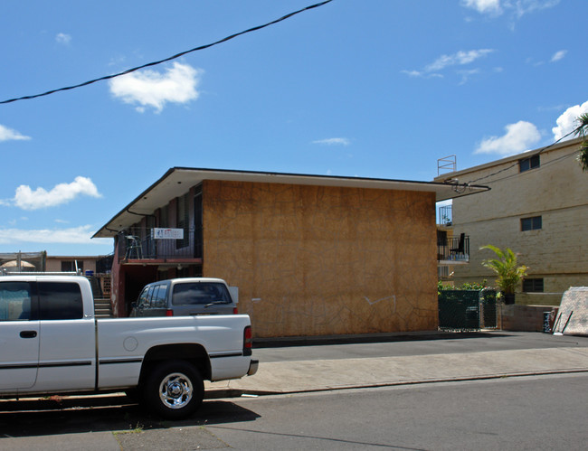 94-351 Pupumomi St in Waipahu, HI - Foto de edificio - Building Photo