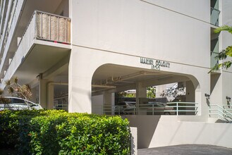 Makiki Colony in Honolulu, HI - Foto de edificio - Building Photo