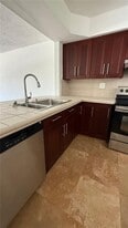 1400 NE 191st St in Miami, FL - Building Photo