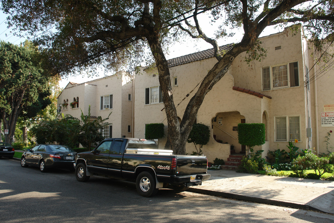 1136-1144 E Maple St in Glendale, CA - Foto de edificio