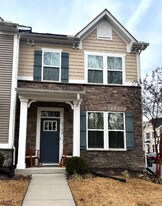 4322 Sconce in Williamsburg, VA - Building Photo