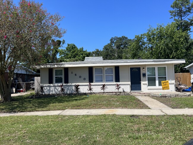 property at 1600 Maryland Ave