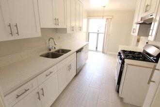 1825 Glendon Ave in Los Angeles, CA - Building Photo - Building Photo