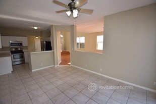 6893 Sugarloaf Key St in Greenacres, FL - Foto de edificio - Building Photo