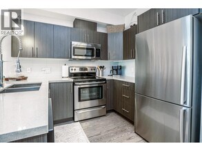 12070-12227 227 St in Maple Ridge, BC - Building Photo - Building Photo