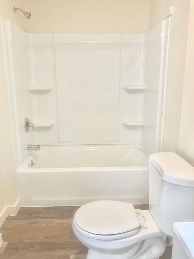 property at 7 Pork Hollow St