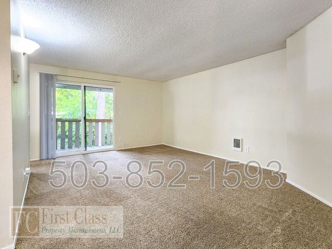 10058 SW Garrett St in Portland, OR - Building Photo - Building Photo