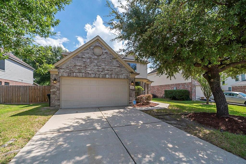 20410 Fall Foliage Dr in Humble, TX - Building Photo