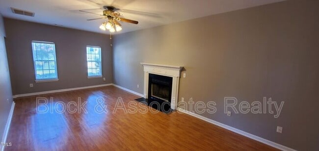 104 Wellspring Dr in Holly Springs, NC - Building Photo - Building Photo