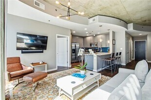 855 Peachtree St NE in Atlanta, GA - Building Photo