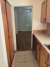 2433 SW Madeline Ln in Topeka, KS - Building Photo - Building Photo