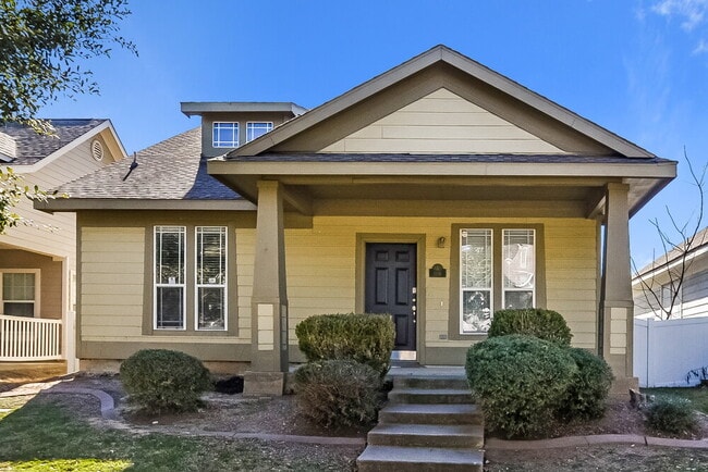 property at 1116 Oakcrest Dr