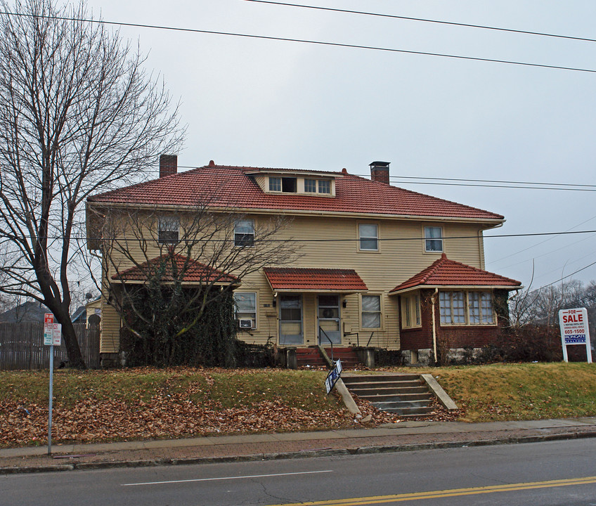 1151 N Main St in Dayton, OH - Building Photo