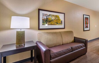 Furnished Studio-Baltimore - BWI Airport - in Linthicum Heights, MD - Building Photo - Building Photo